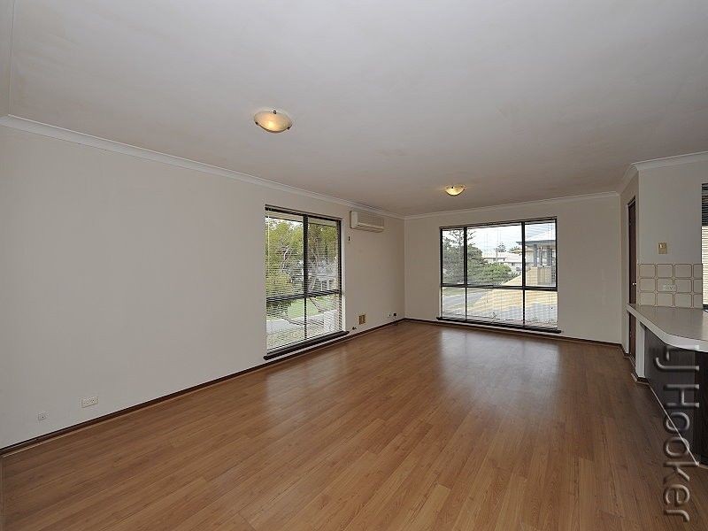 1/24 Mippi Road, Halls Head WA 6210