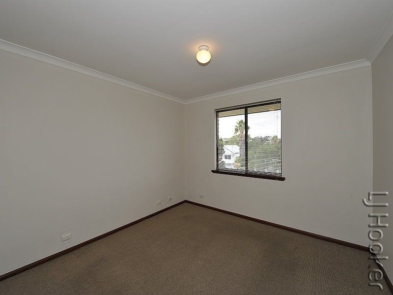 1/24 Mippi Road, Halls Head WA 6210