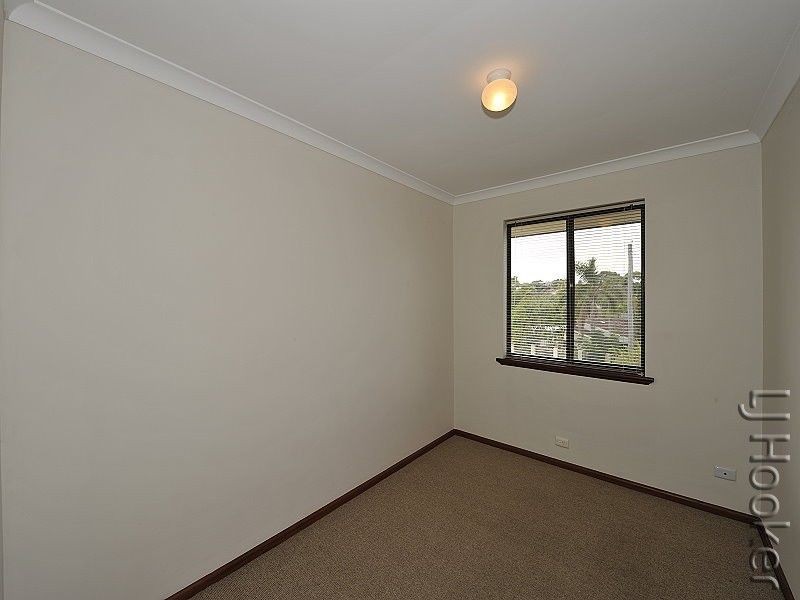 1/24 Mippi Road, Halls Head WA 6210