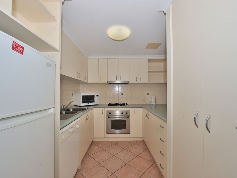 19/20 Apollo Place, Halls Head WA 6210