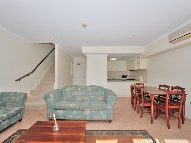 19/20 Apollo Place, Halls Head WA 6210