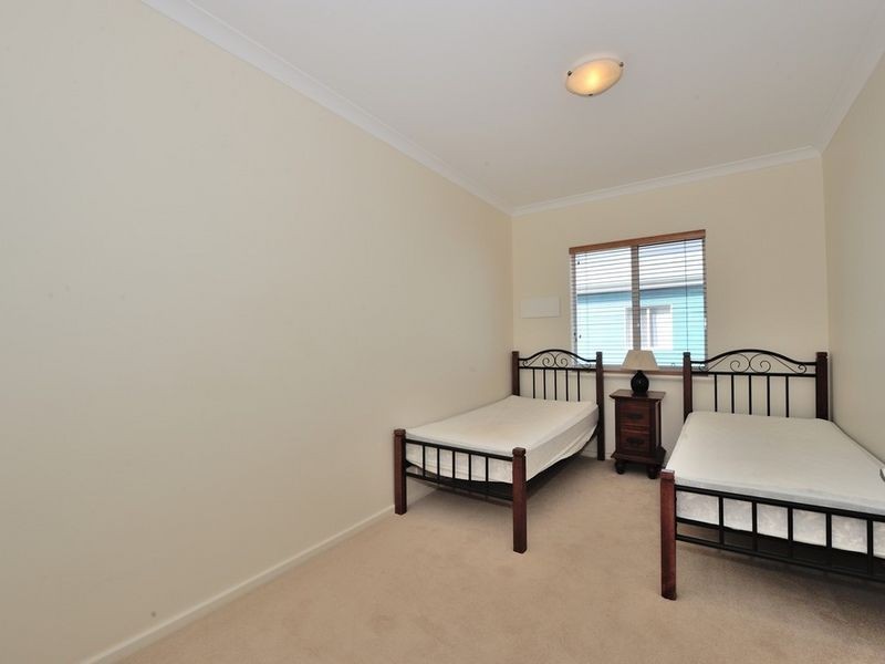 19/20 Apollo Place, Halls Head WA 6210