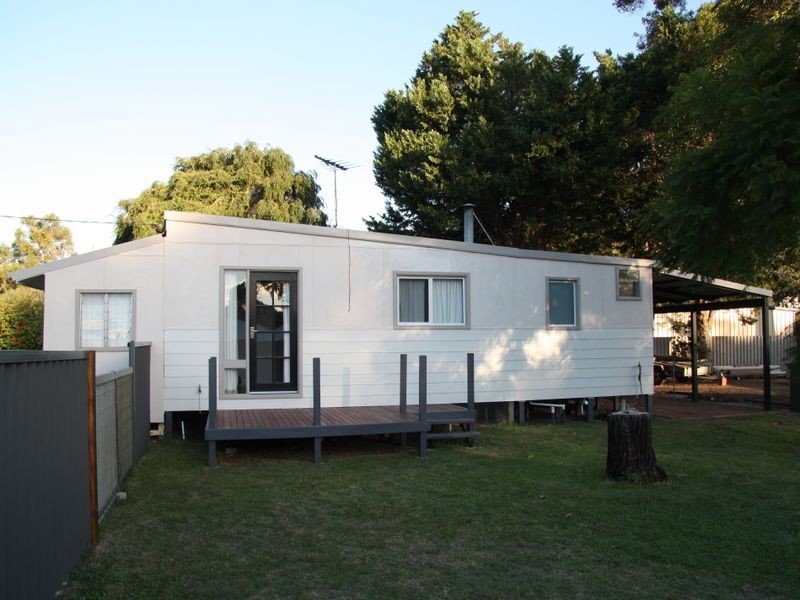 17 Beacham Street, Coodanup WA 6210