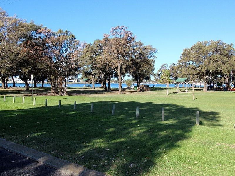 3 Carter Street, Halls Head WA 6210