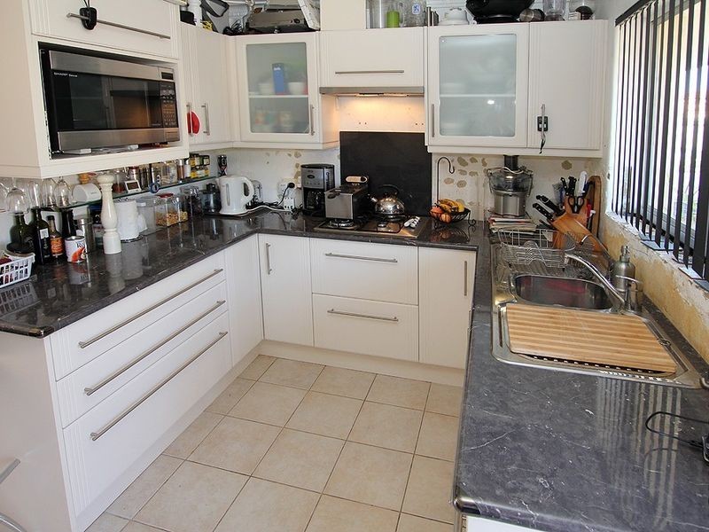 3 Carter Street, Halls Head WA 6210