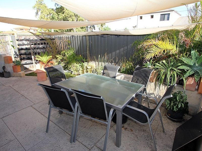 3 Carter Street, Halls Head WA 6210