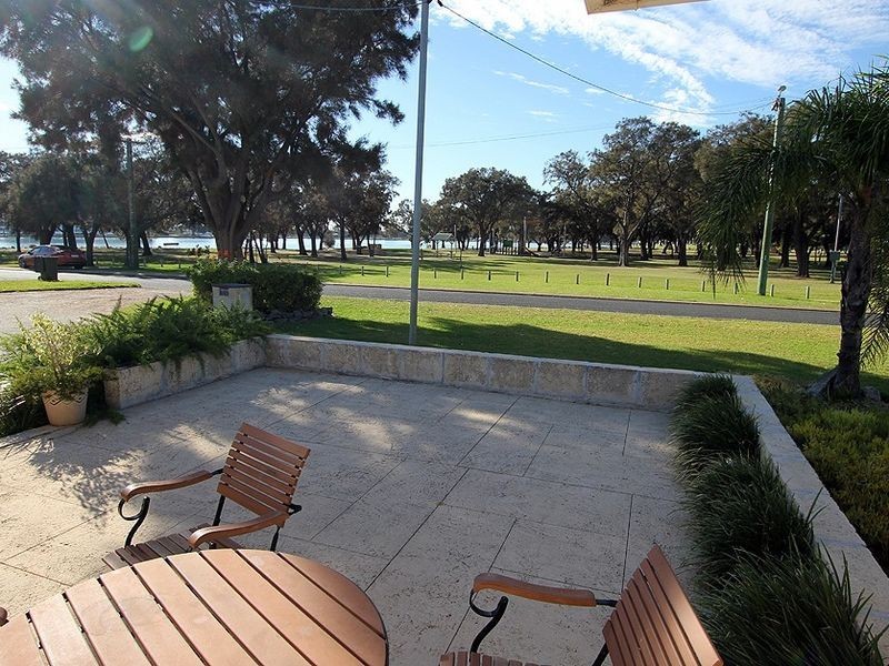 3 Carter Street, Halls Head WA 6210