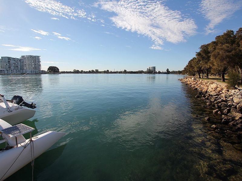 3 Carter Street, Halls Head WA 6210