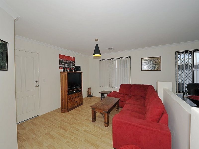 37 Coodanup Drive, Dudley Park WA 6210