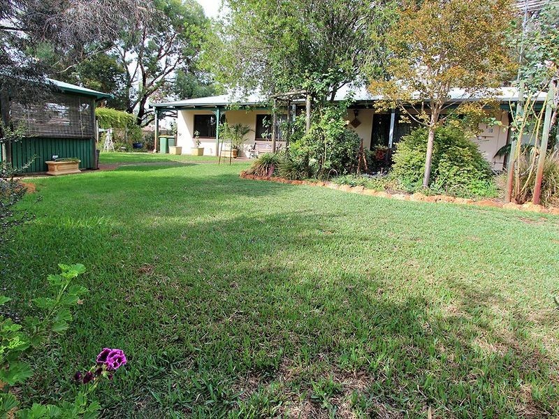 1 Kalbar Court, Greenfields WA 6210