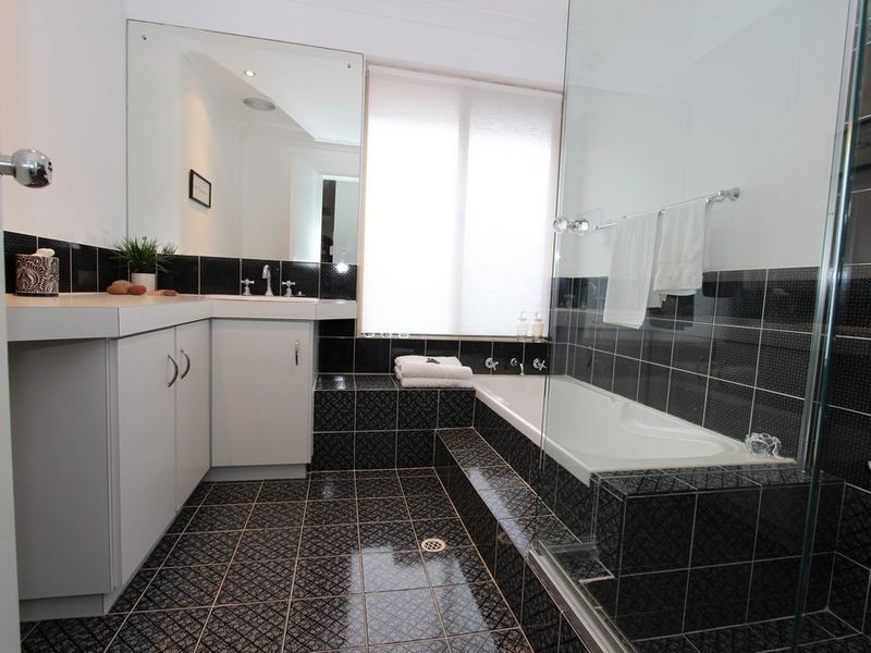 3 Coral Court, Halls Head WA 6210