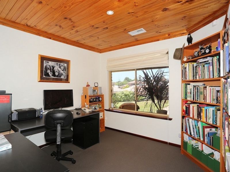 3 Coral Court, Halls Head WA 6210