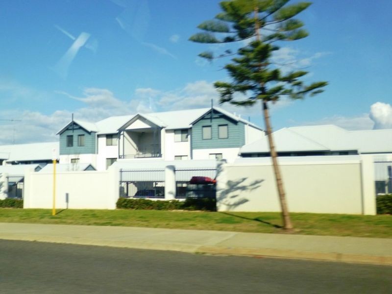 42/206 Mary Street, Halls Head WA 6210