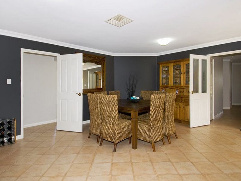 28 Blackwood Parade, Dudley Park WA 6210