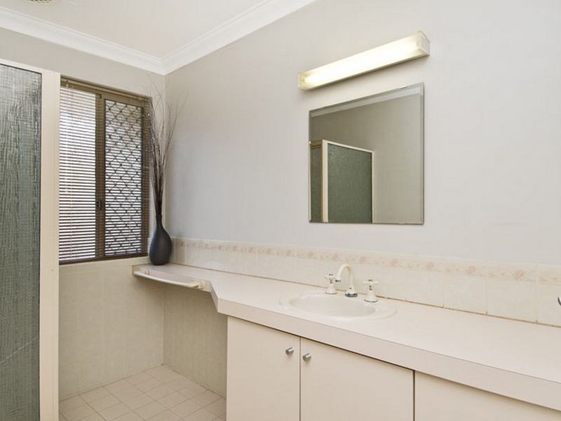 28 Blackwood Parade, Dudley Park WA 6210