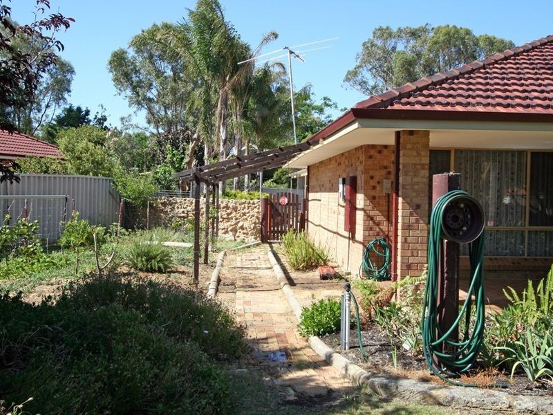 10 Exchequer Avenue, Greenfields WA 6210