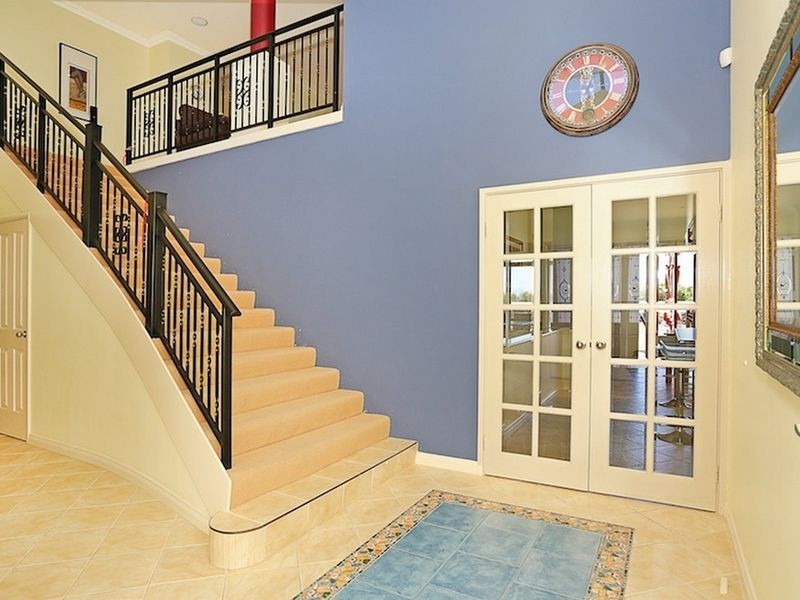 11 Sandy Cove, Halls Head WA 6210