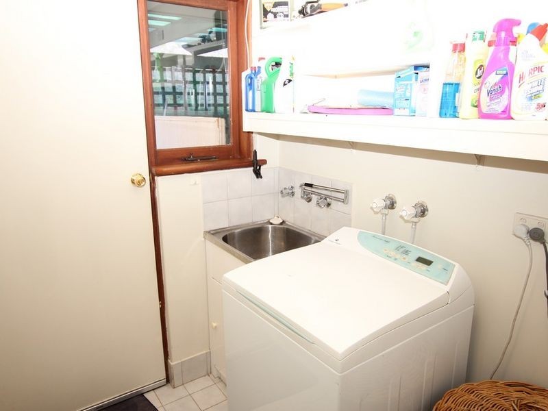 78 Janis Street, Halls Head WA 6210