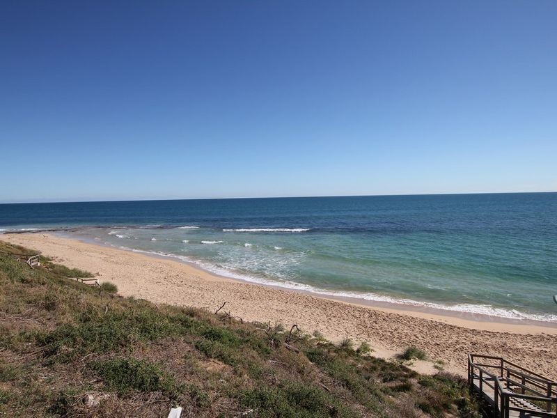 78 Janis Street, Halls Head WA 6210