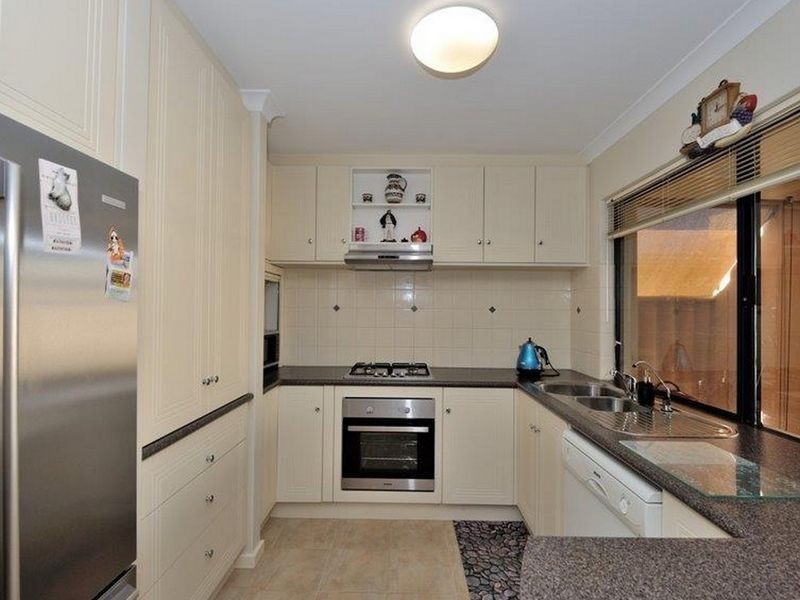 2/59 Tuckey Street, Mandurah WA 6210