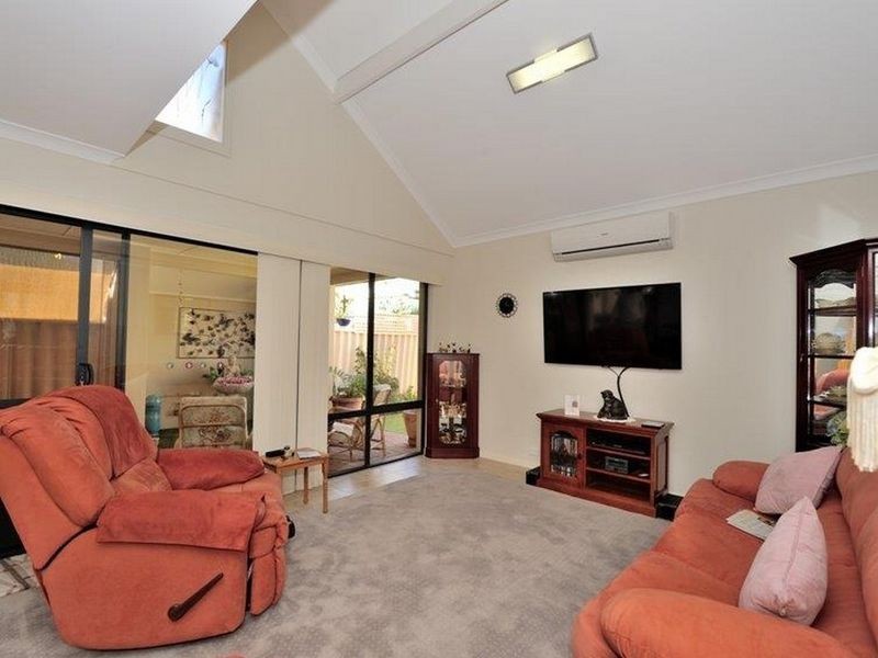 2/59 Tuckey Street, Mandurah WA 6210