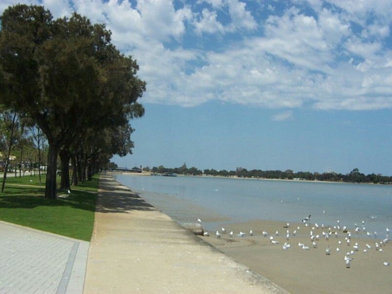 2/59 Tuckey Street, Mandurah WA 6210