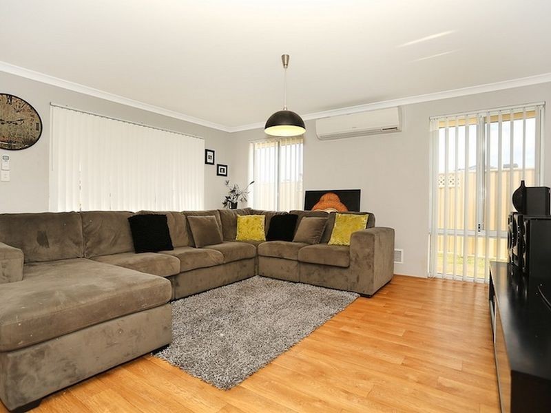 20 Salome Crescent, Lakelands WA 6180