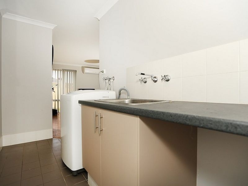 20 Salome Crescent, Lakelands WA 6180