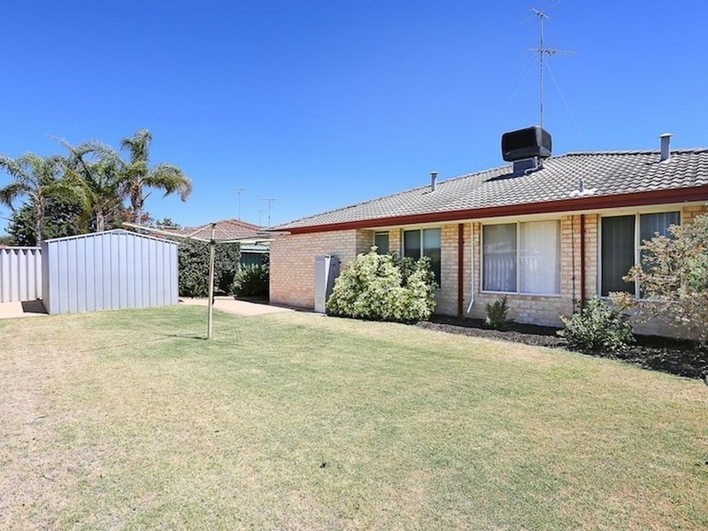 24 Crowthorn Cross, Erskine WA 6210