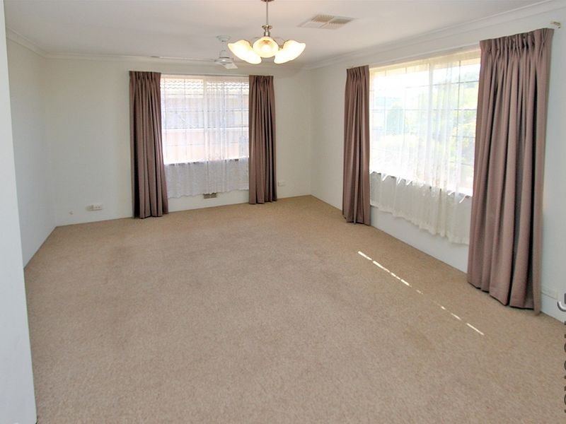 30 Caravel Way, Halls Head WA 6210