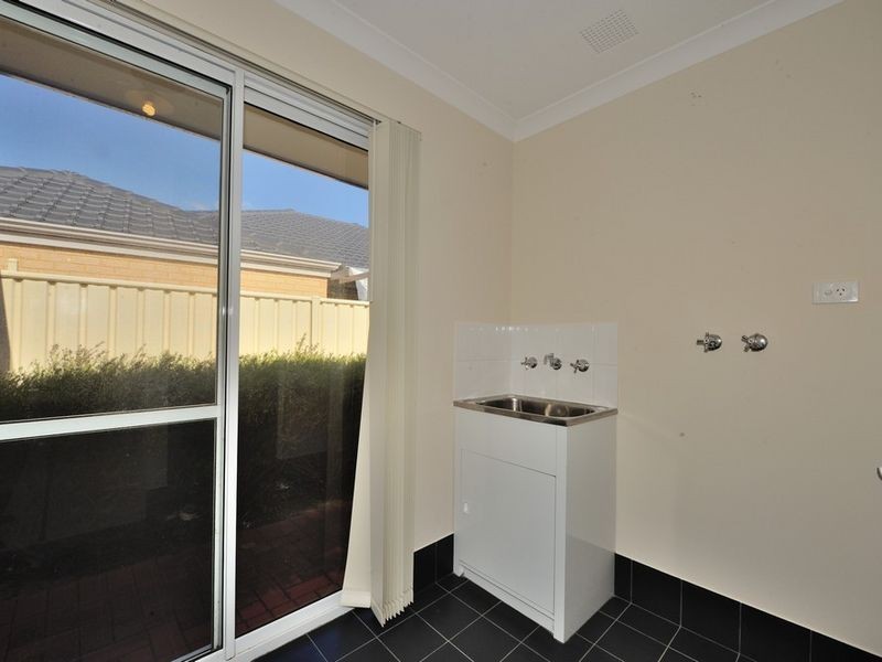 53 Albina Chase, Lakelands WA 6180