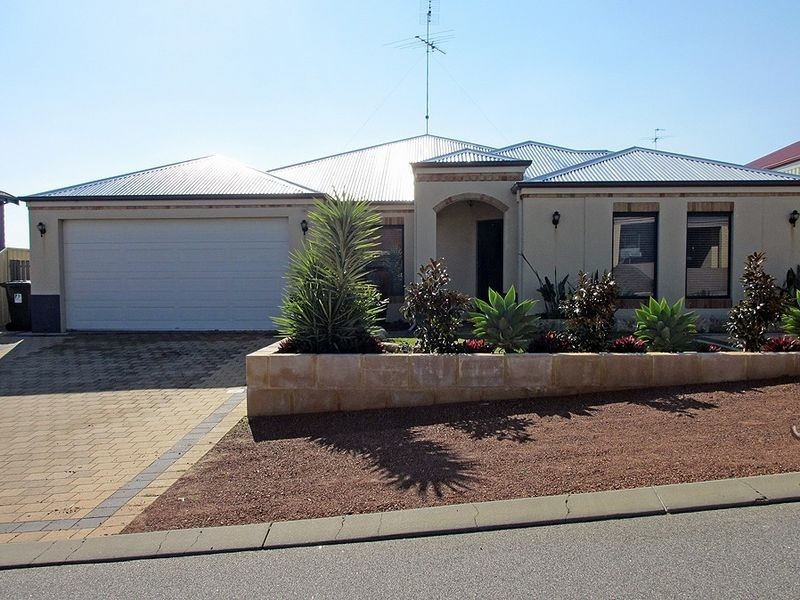 10 Cunderdin Loop, Dawesville WA 6211