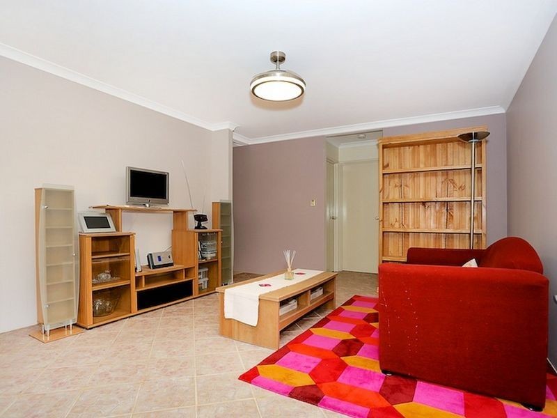 6 Hortonia Avenue, Secret Harbour WA 6173