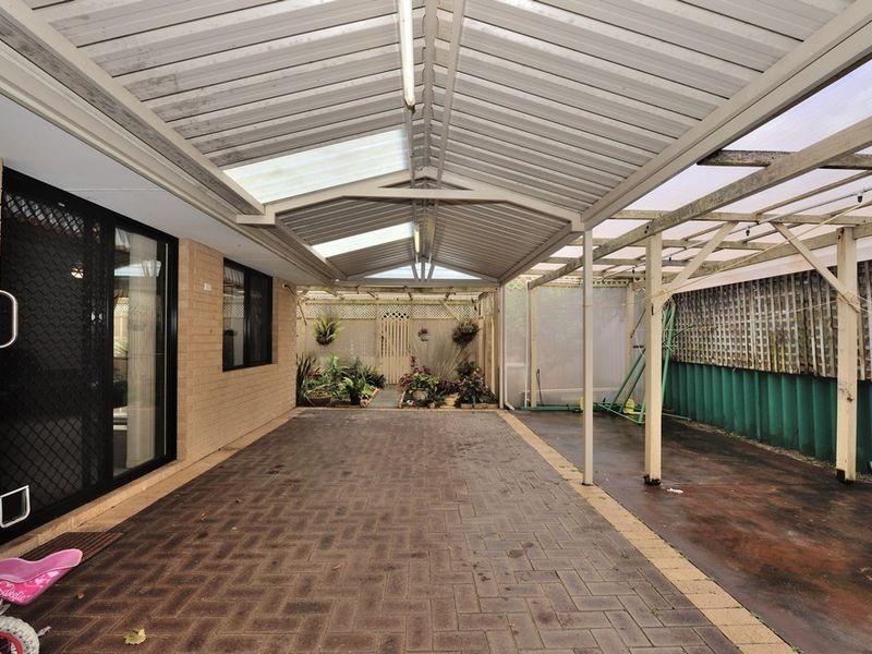 6 Crown Place, Wannanup WA 6210