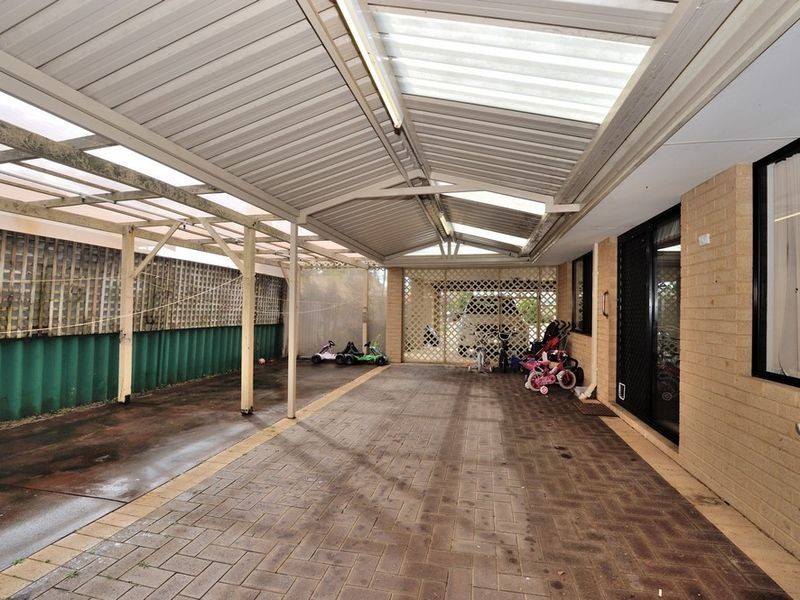 6 Crown Place, Wannanup WA 6210