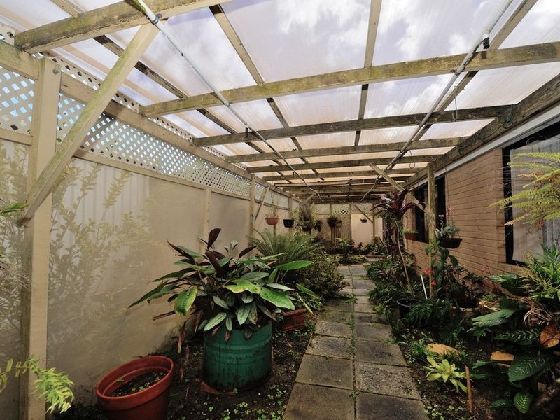 6 Crown Place, Wannanup WA 6210