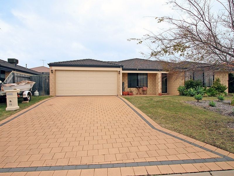 10 Waratah Circle, Halls Head WA 6210