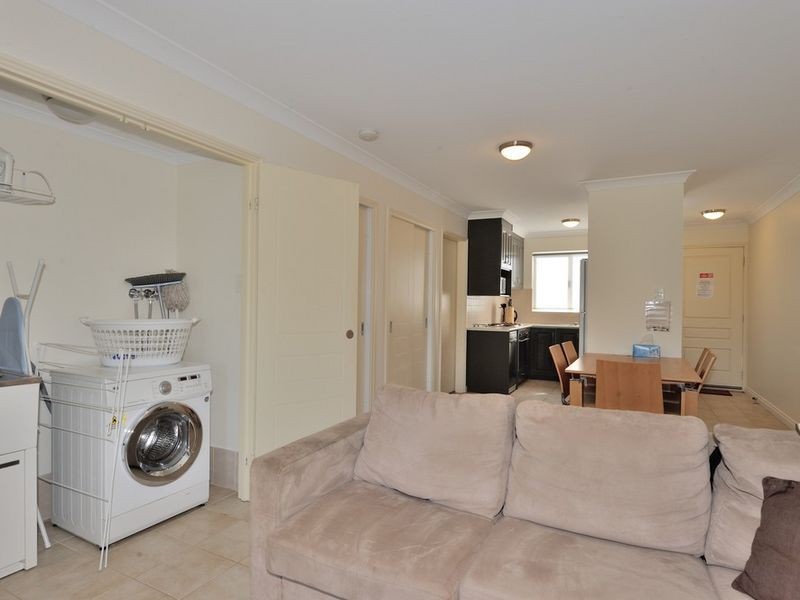 3/1 Lakes Crescent, South Yunderup WA 6208