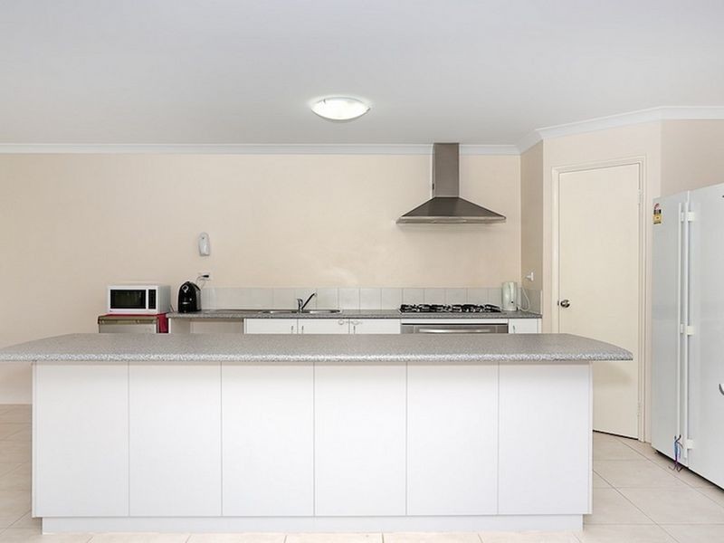 14 Gayze Retreat, Ravenswood WA 6208