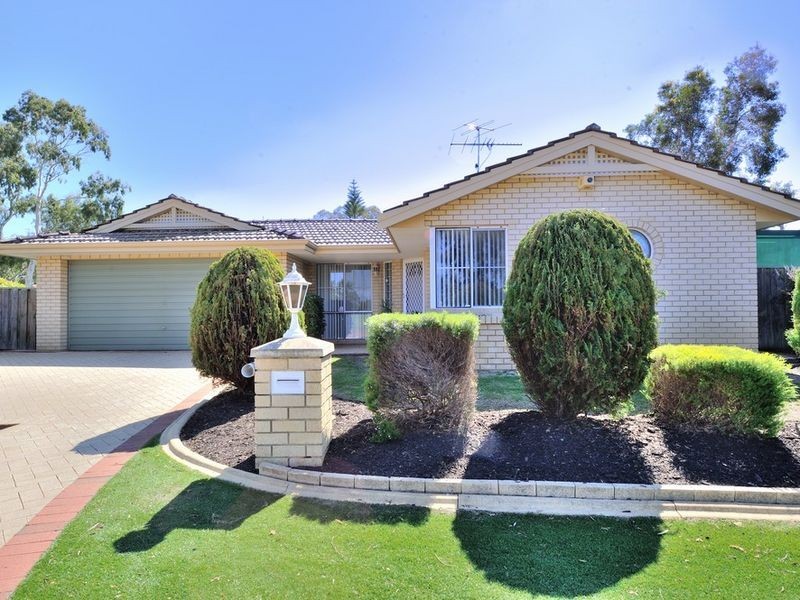 8 Parkwater Cove, Halls Head WA 6210