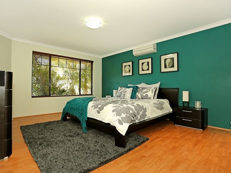 8 Spyglass Rise, Halls Head WA 6210