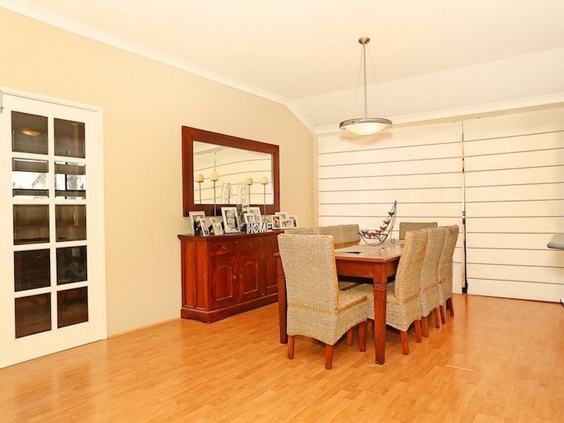 8 Spyglass Rise, Halls Head WA 6210