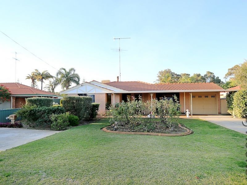 11 Windermere Way, Greenfields WA 6210