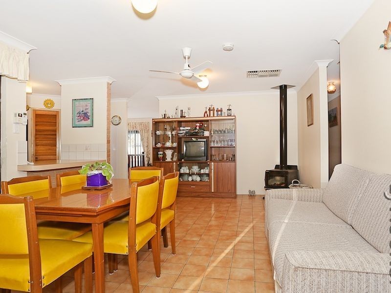 11 Windermere Way, Greenfields WA 6210