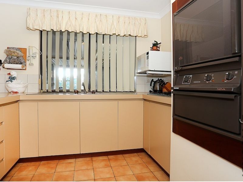 11 Windermere Way, Greenfields WA 6210