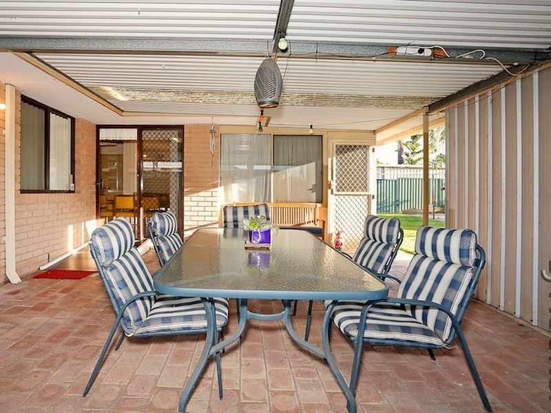 11 Windermere Way, Greenfields WA 6210