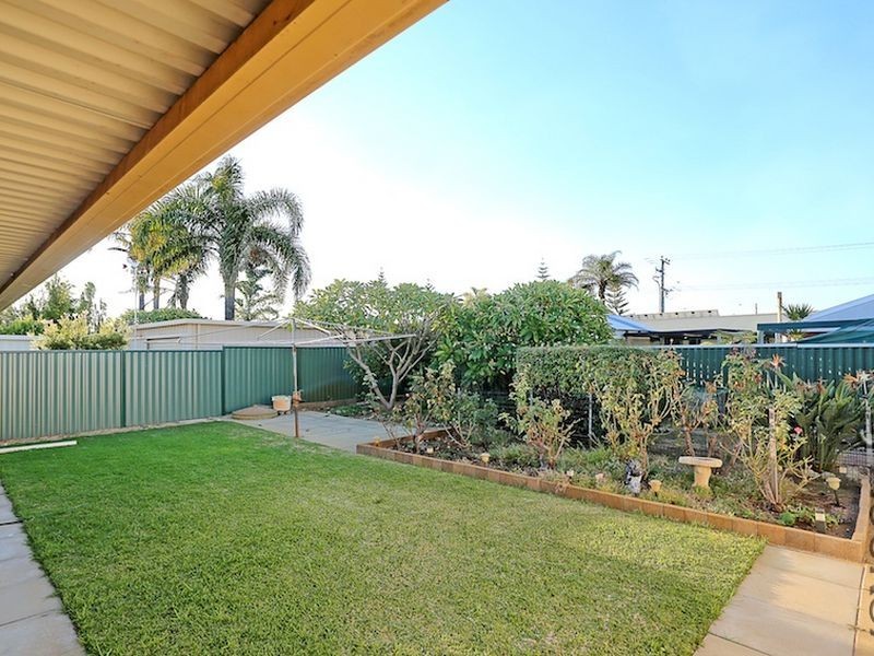 11 Windermere Way, Greenfields WA 6210