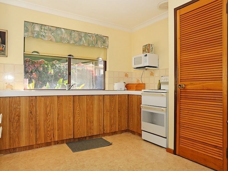 30A Mclarty Road, Halls Head WA 6210