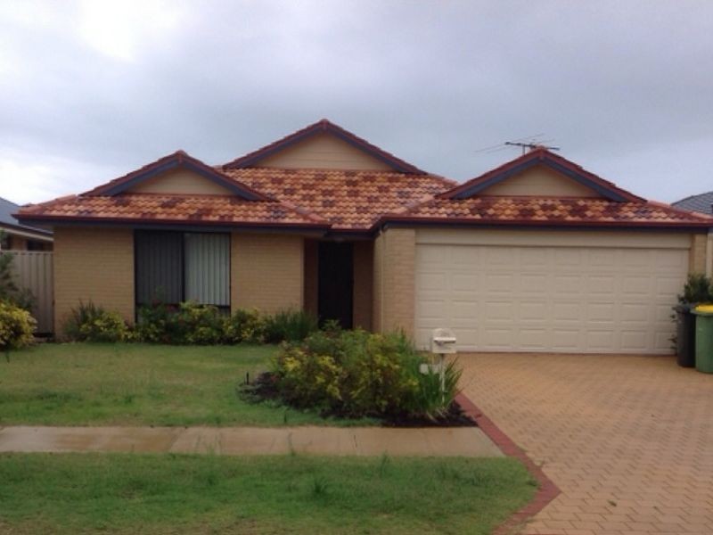 10 Kirra Road, Secret Harbour WA 6173