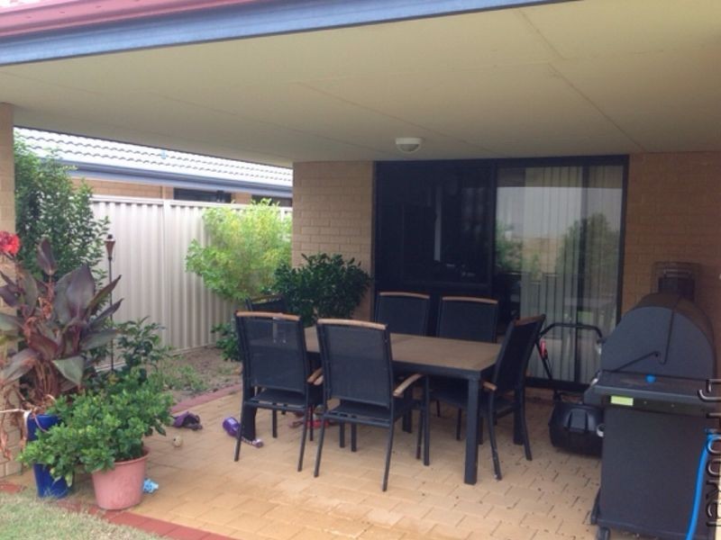 10 Kirra Road, Secret Harbour WA 6173